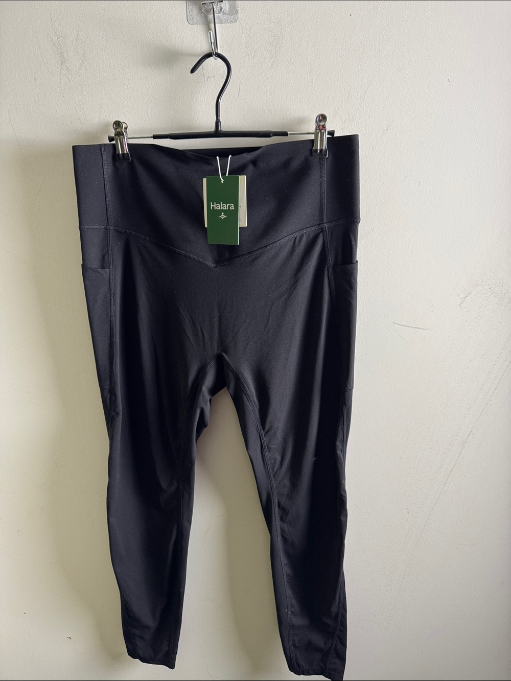 HALARA Black High-Waist Leggings